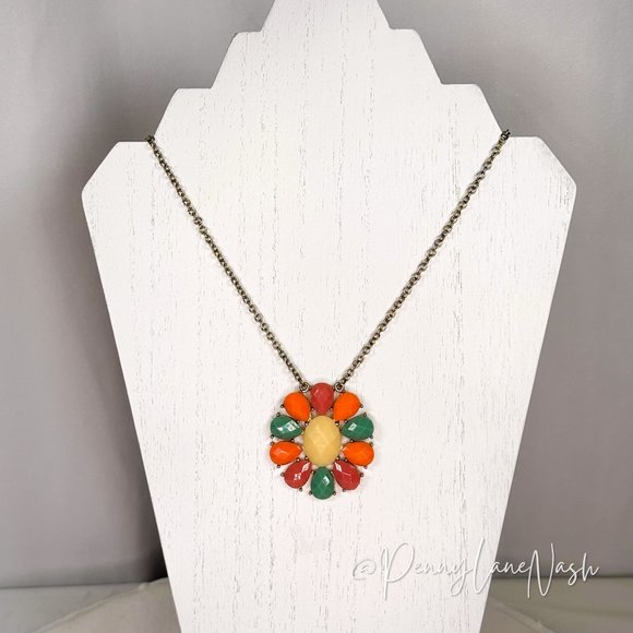 Vintage Jewelry - Vintage Beaded Gem Flower Pendant Silver Necklace